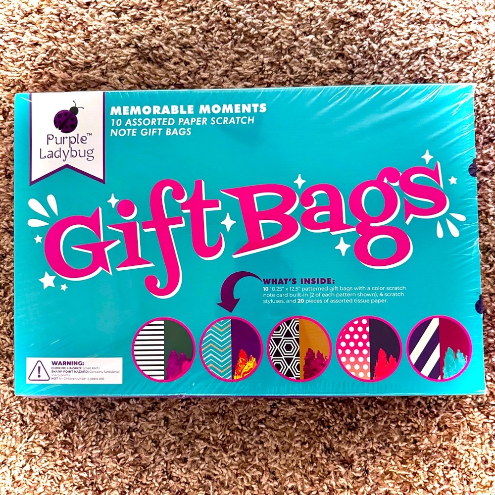 NWT 10pc‎ personalized giftbag set!